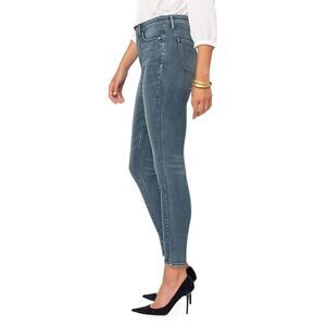 NYDJ  AMI SKINNY LIFTXTUCK TECHNOLOGY JEANS